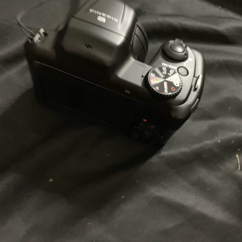 Camera - Picture 6 of 7